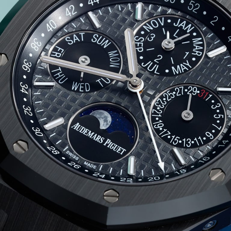 Royal Oak Perpetual Calendar Ceramic Black Dial 41mm Product Image 14