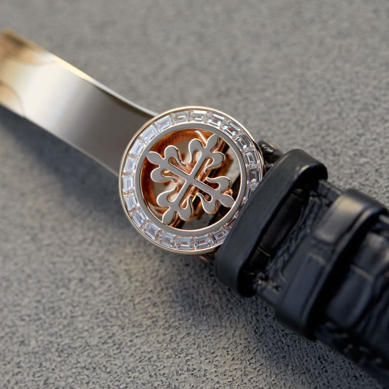 Complications Annual Calendar Chronograph Rose Gold Diamond Black Dial 40mm Product Image 8