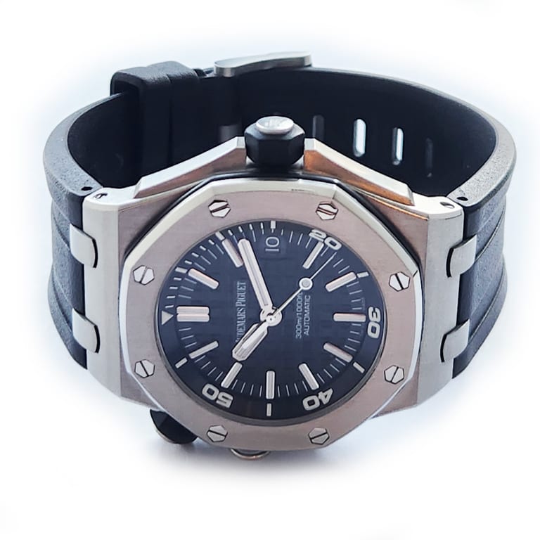 Royal Oak Offshore Diver Steel Black Dial 42mm Product Image 3