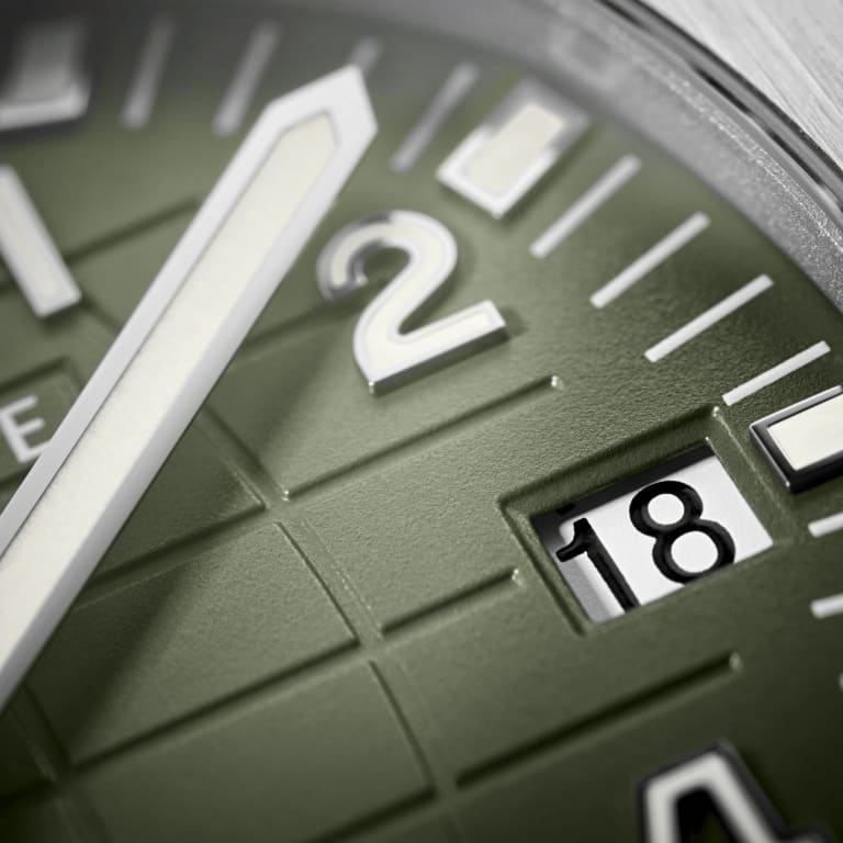 Aquanaut White Gold Green Dial 42mm Product Image 4