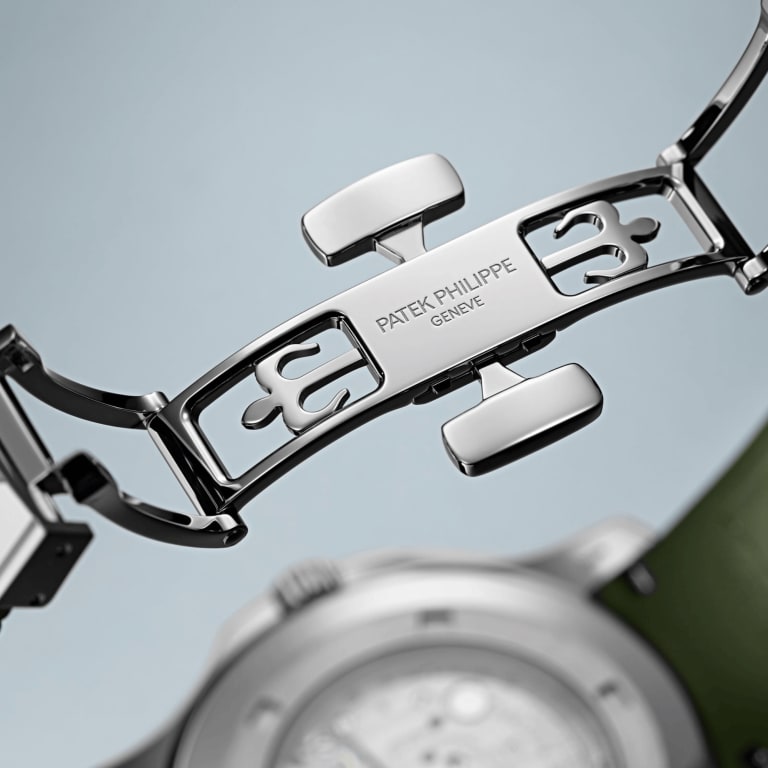 Aquanaut White Gold Green Dial 42mm Product Image 9