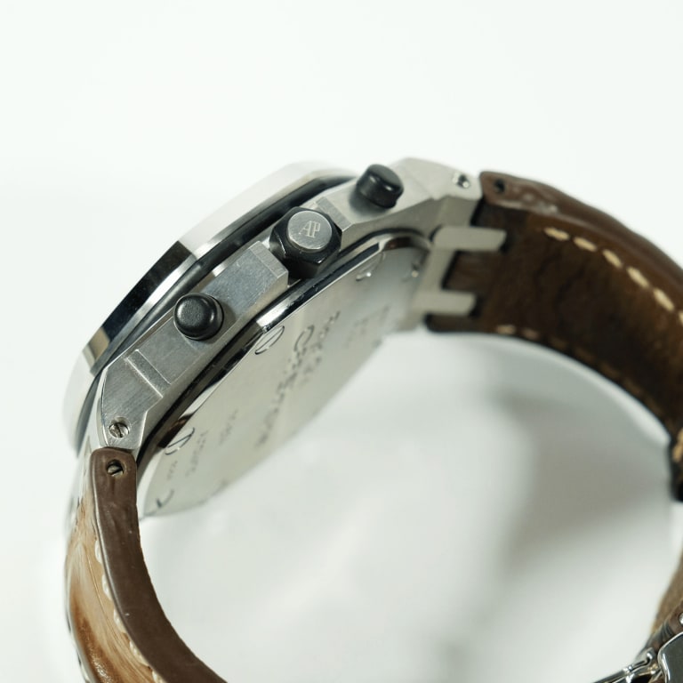 Royal Oak Offshore "Safari" Steel Silver Dial 42mm Product Image 2