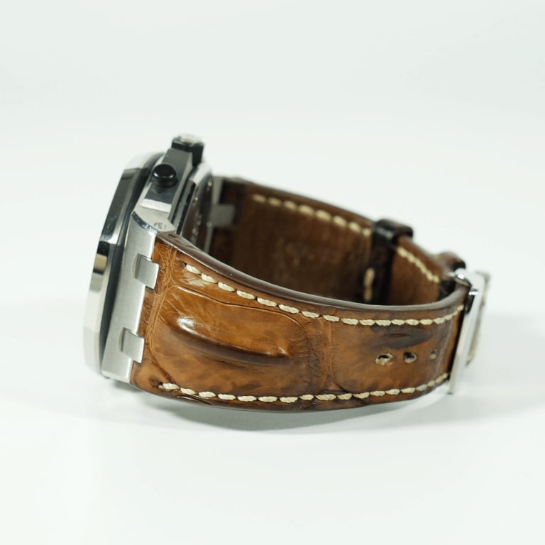 Royal Oak Offshore "Safari" Steel Silver Dial 42mm Product Image 5
