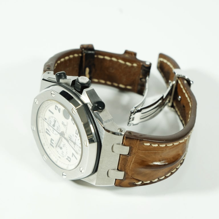 Royal Oak Offshore "Safari" Steel Silver Dial 42mm Product Image 7