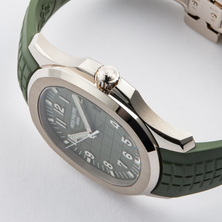 Aquanaut White Gold Green Dial 42mm Product Image 2
