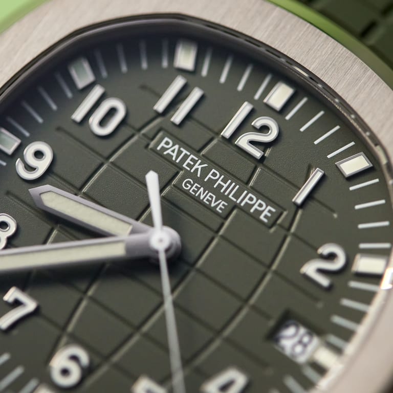 Aquanaut White Gold Green Dial 42mm Product Image 2
