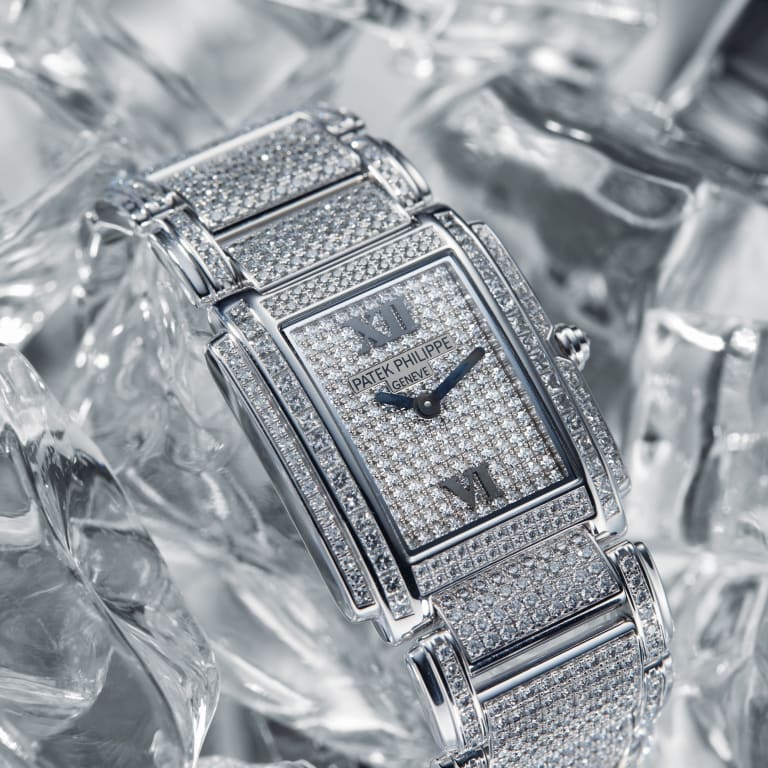 Calatrava Twenty-4 White Gold and Diamond Set 30mm Product Image 1