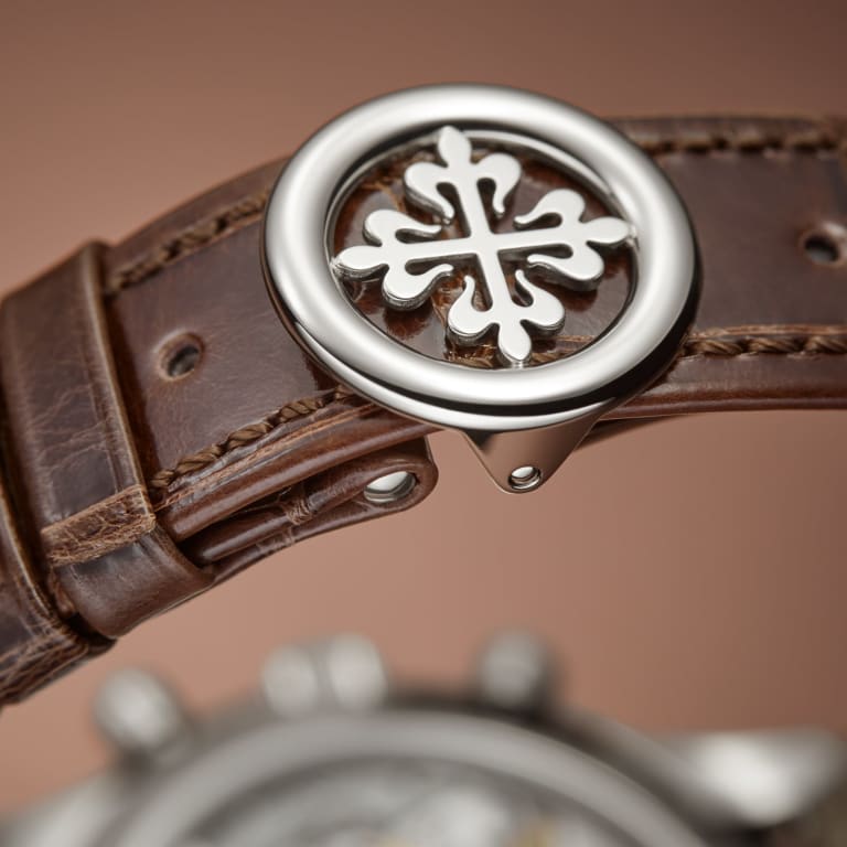 Complications Chronograph White Gold Salmon Dial 41mm Product Image 5