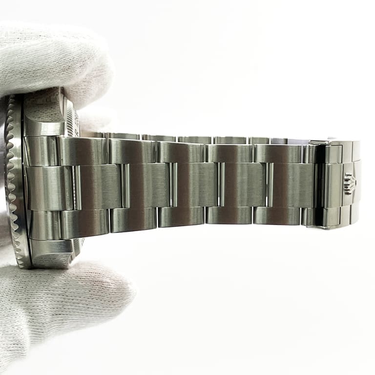 Sea-Dweller Deepsea D-Blue Titanium & Steel Blue Dial 44mm Product Image 5
