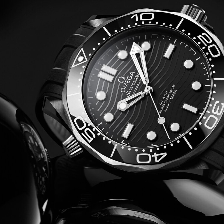 Seamaster Diver 300m Titanium & Ceramic Black Dial 43mm Product Image 3