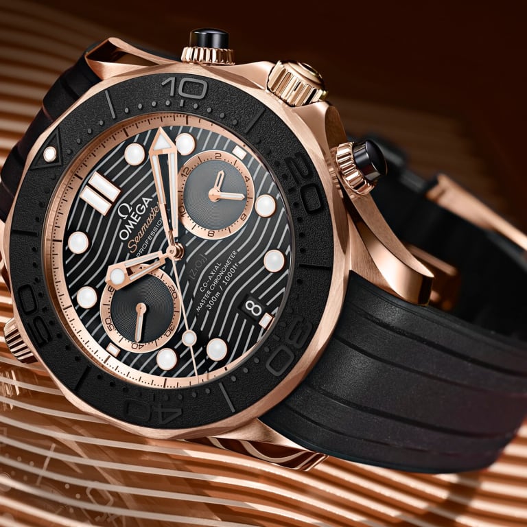 Seamaster Diver 300m Chronograph Rose Gold & Ceramic Black Dial 44mm Product Image 4