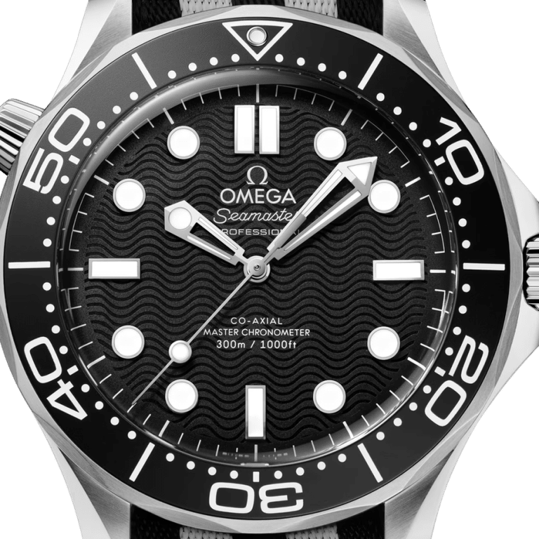 Seamaster Diver 300m Steel Black Dial 42mm Product Image 4