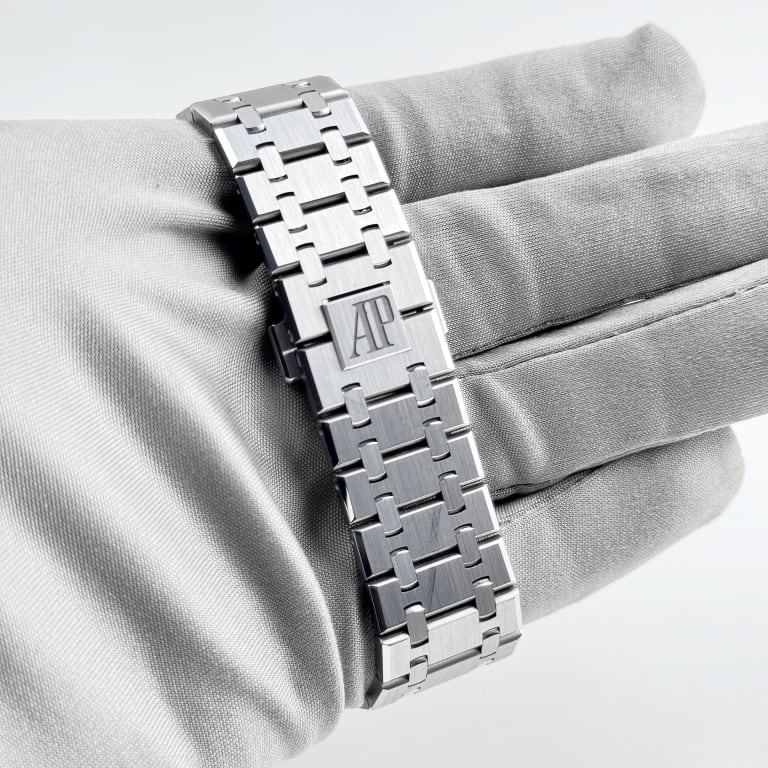 Royal Oak Chronograph Steel Black Dial 41mm Product Image 9