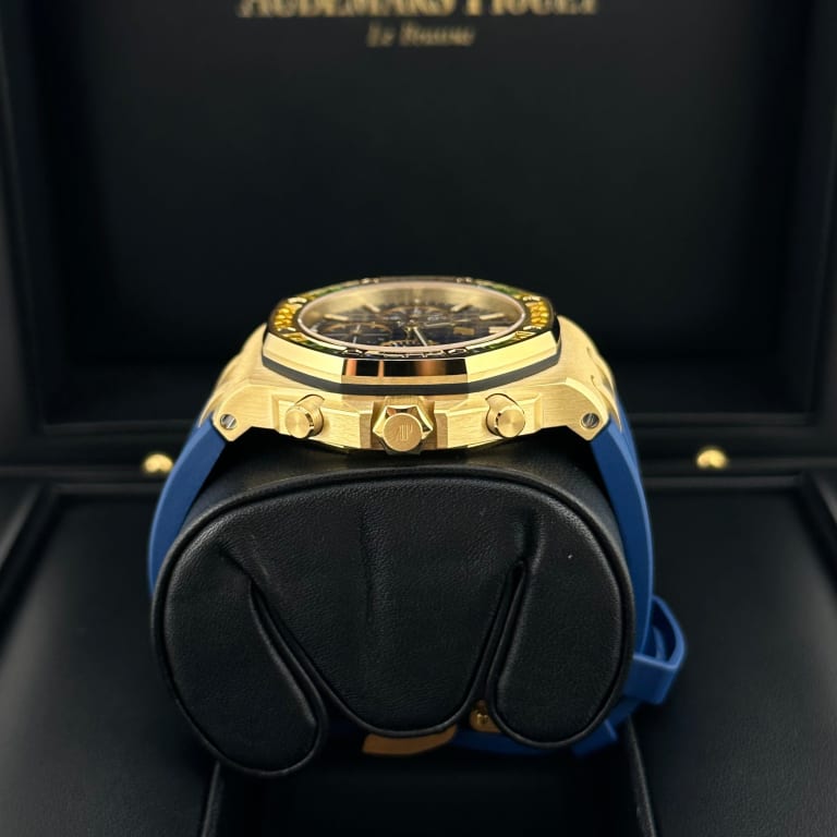 Royal Oak Offshore Lady Chronograph Yellow Gold Gem-Set Blue Dial 37mm Product Image 2