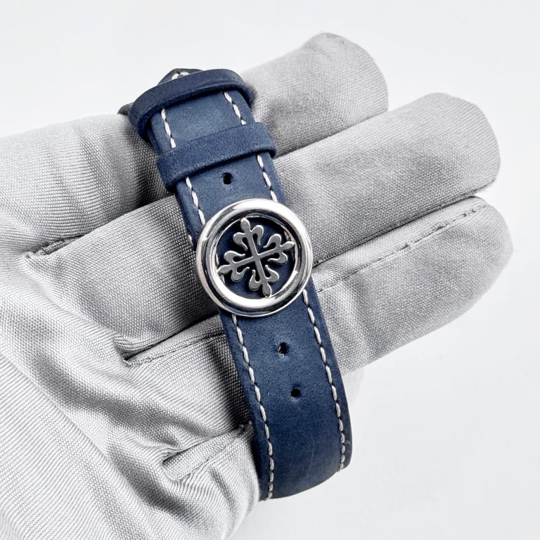 Complications Chronograph White Gold Blue Dial 41mm Product Image 9