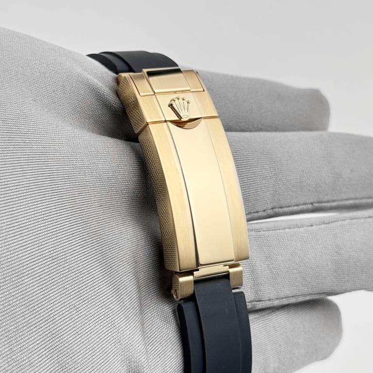 Yacht-Master Yellow Gold Black Dial 42mm Product Image 9