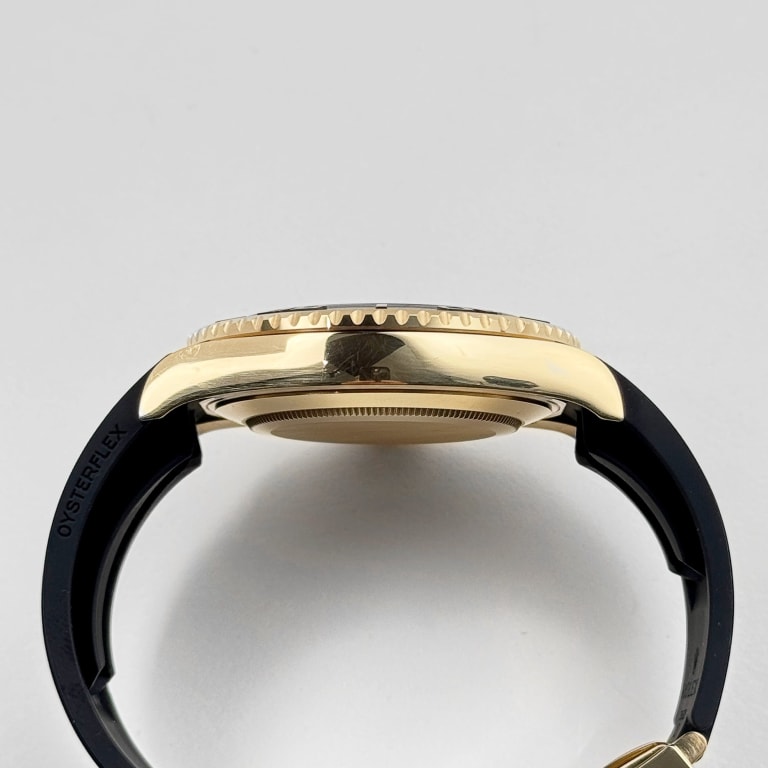 Yacht-Master Yellow Gold Black Dial 42mm Product Image 5
