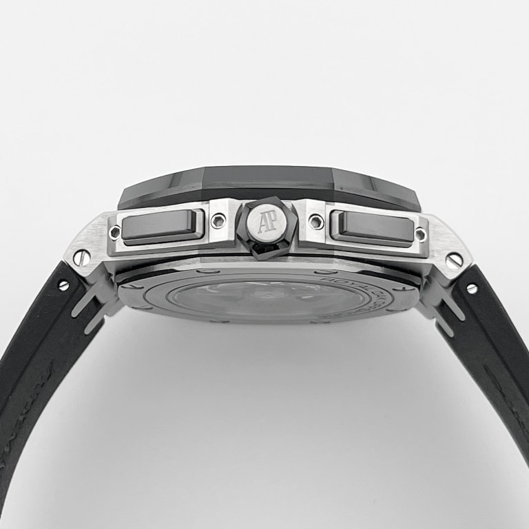 Royal Oak Offshore Steel Silver Dial 44mm Product Image 4