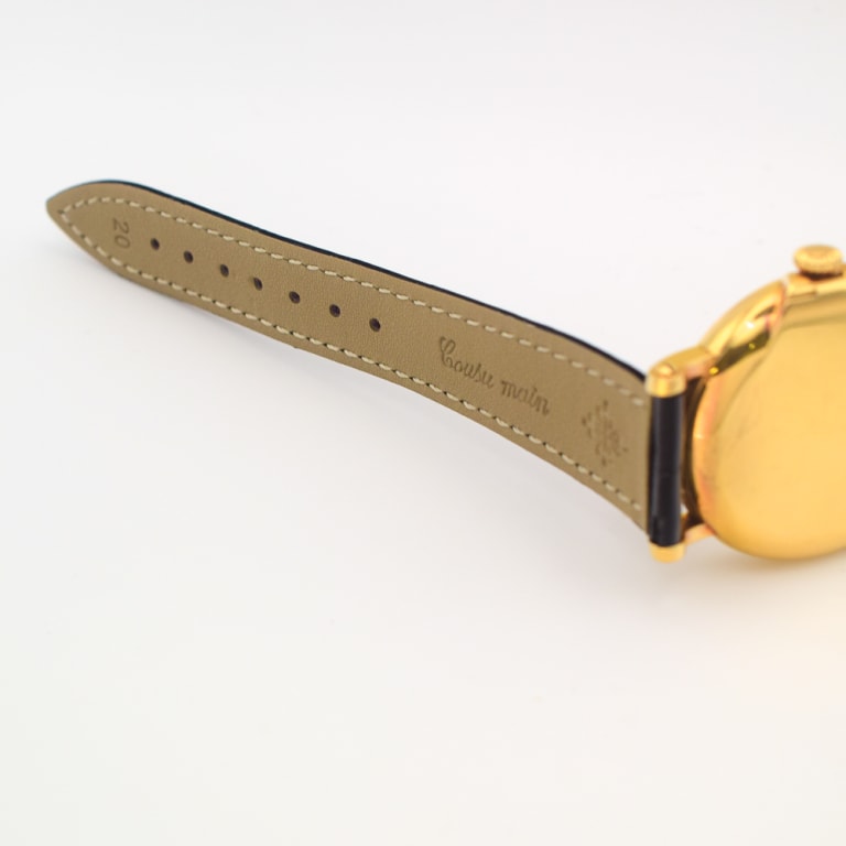 Calatrava Yellow Gold Silver Opaline dial 38mm Product Image 5