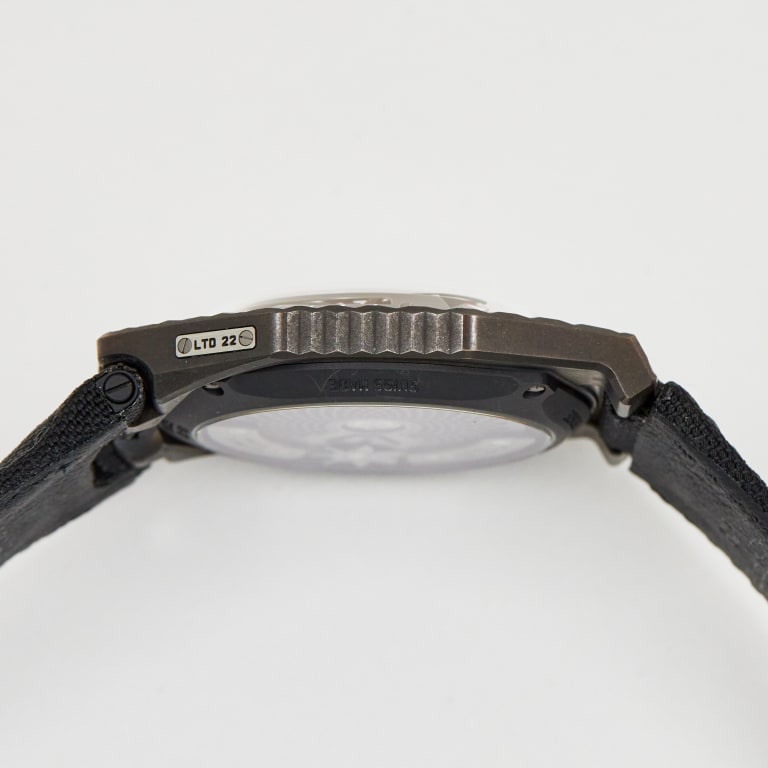 UR100V T Rex Edition 41mm Product Image 5