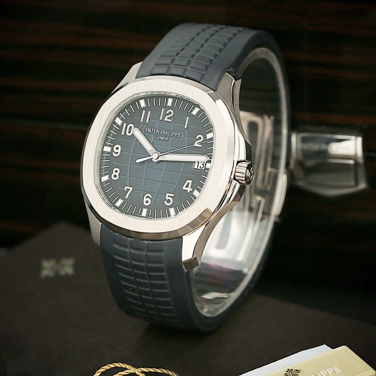 Aquanaut White Gold Blue Dial 42mm Product Image 3