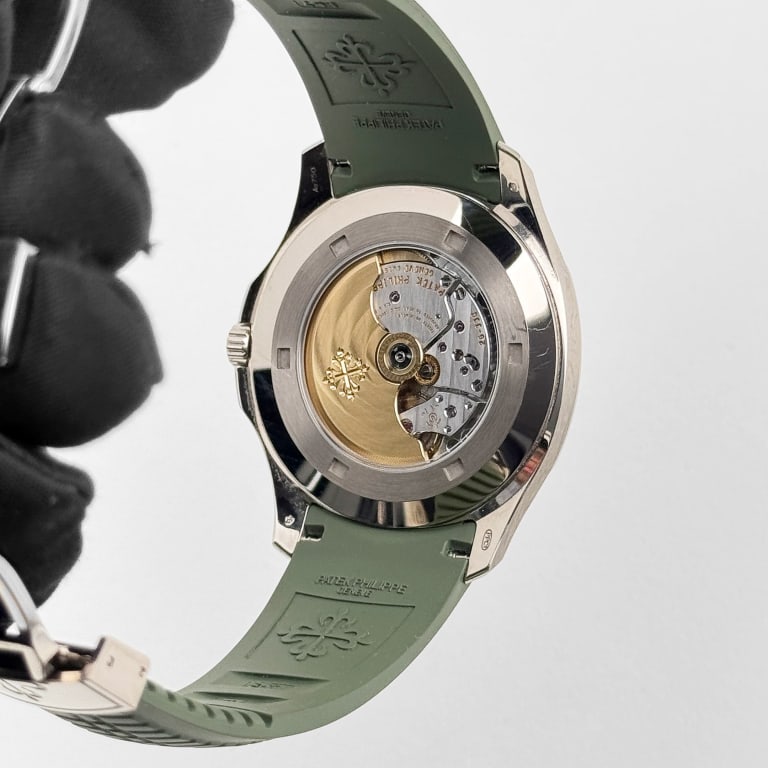 Aquanaut White Gold Green Dial 42mm Product Image 8