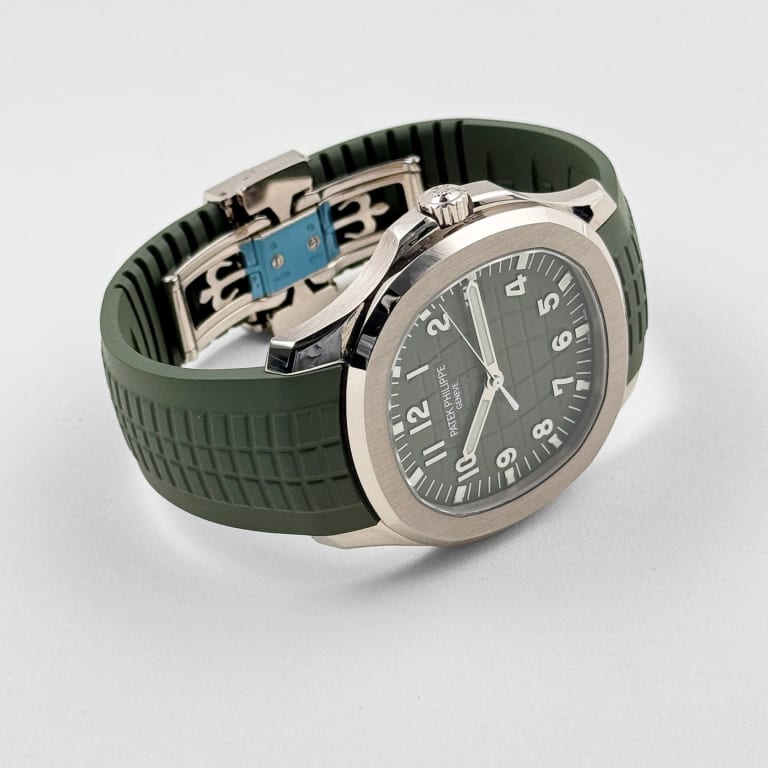 Aquanaut White Gold Green Dial 42mm Product Image 2