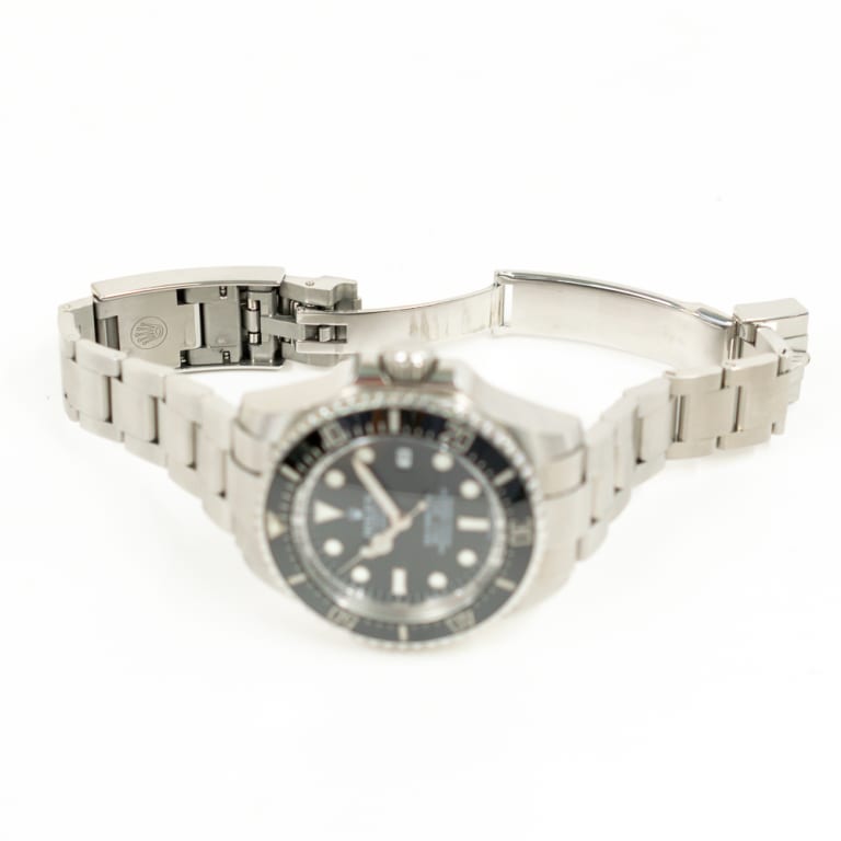 Sea-Dweller Steel Black Dial 40mm Product Image 6