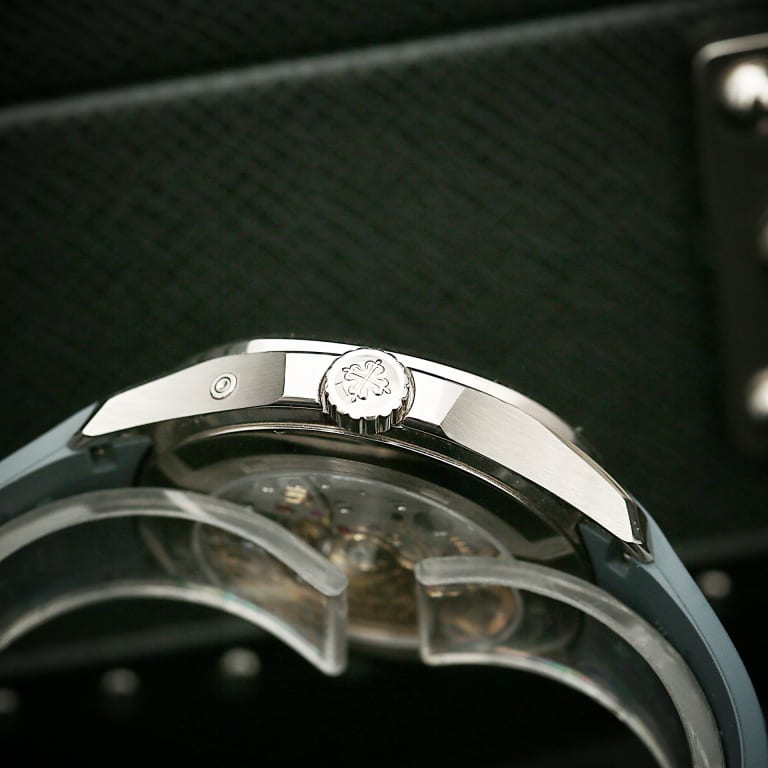 Aquanaut Travel Time White Gold Blue Dial 40mm Product Image 5