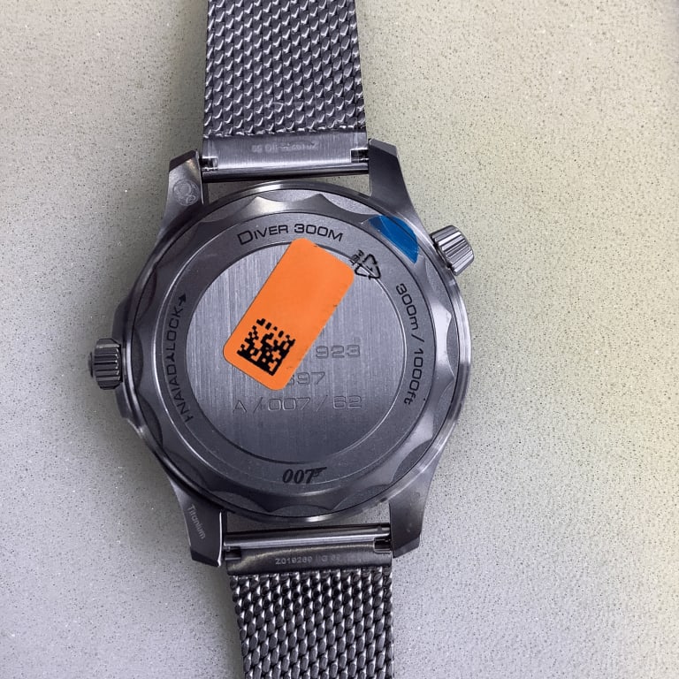 Seamaster Diver 300m 'No Time to Die' James Bond 42mm Product Image 2