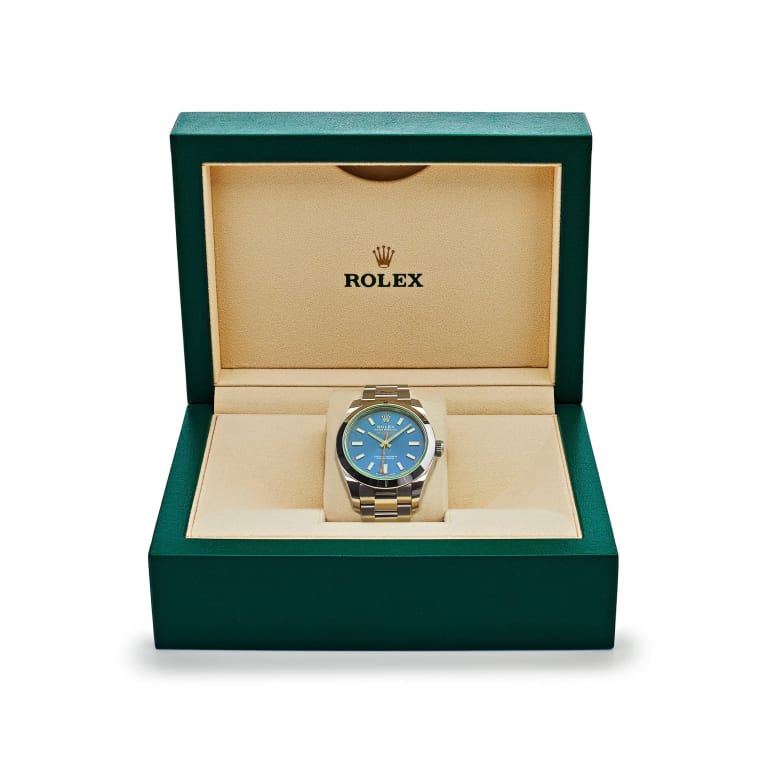 Milgauss GV Steel Z-Blue Dial 40mm Product Image 10
