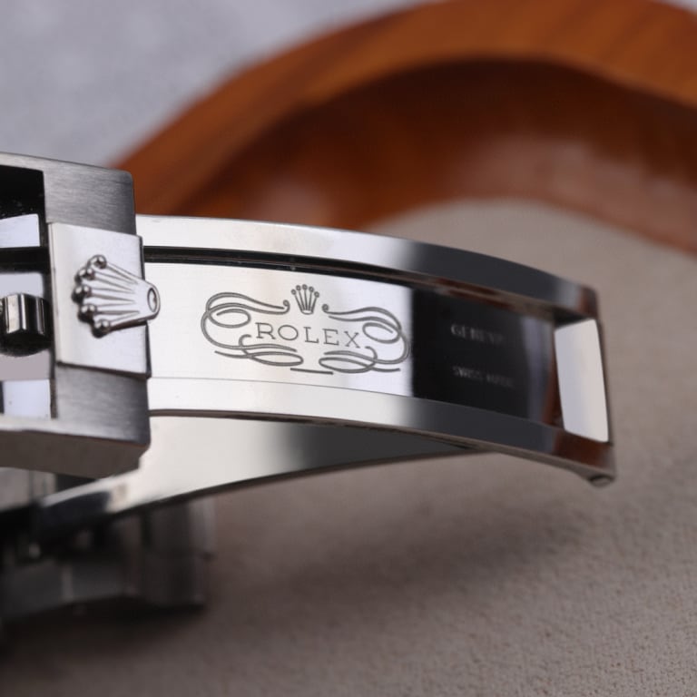 GMT-Master II Steel Jubilee Black Dial "Batgirl" 40mm Product Image 5