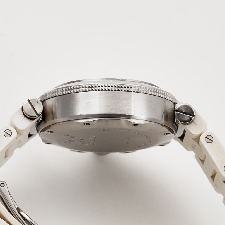 Pasha de Cartier Steel White Dial 33mm Product Image 5