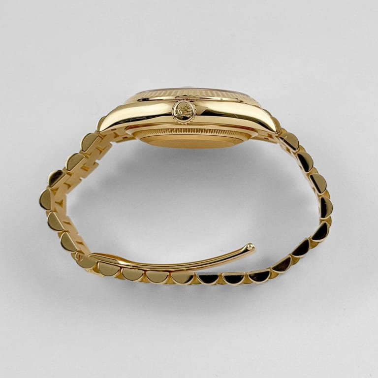 Day-Date Yellow Gold White Dial 36mm Product Image 4