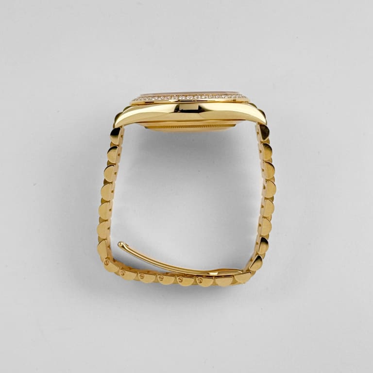 Day-Date 40 Yellow Gold Paved Dial 40mm Product Image 4