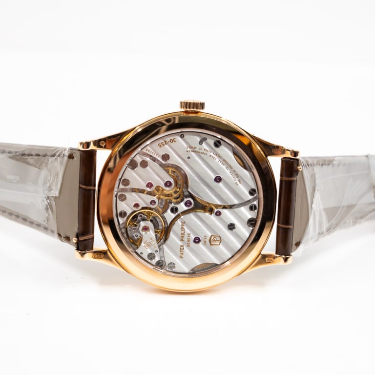Calatrava Rose Gold Silver Dial 39mm Product Image 4
