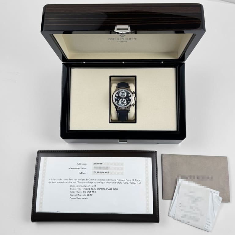 Calatrava Pilot Travel Time Chronograph White Gold Grey Dial 42mm Product Image 10