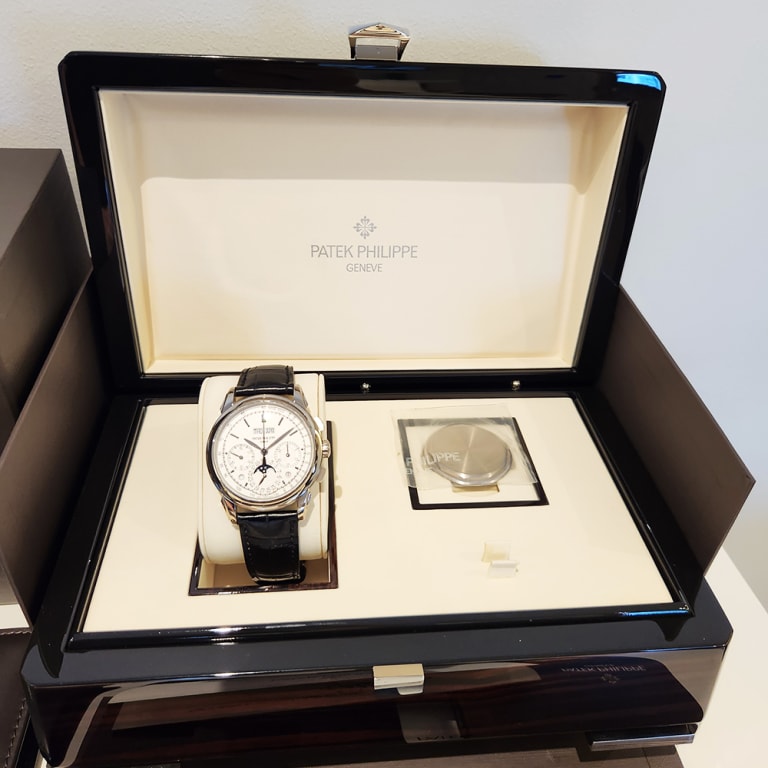 Perpetual Calendar Chronograph White Gold White Dial 41mm Product Image 11