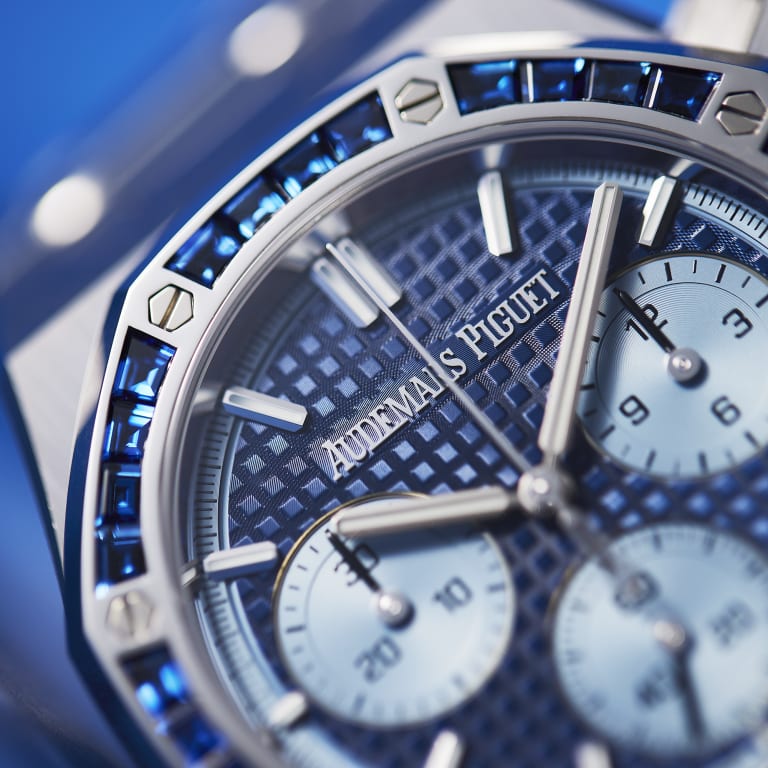 Royal Oak Chronograph White Gold Sapphire Blue Dial 41mm Product Image 7