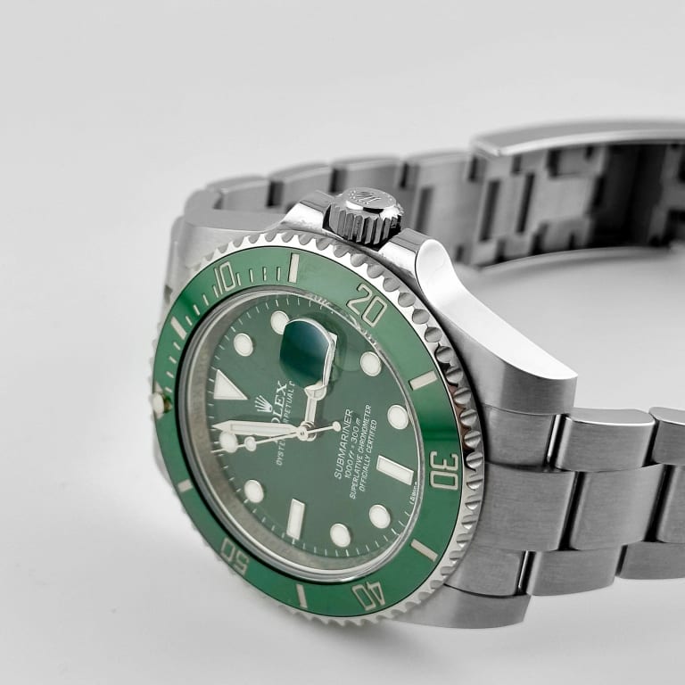 Submariner Date Steel Green Dial "Hulk" 40mm Product Image 2