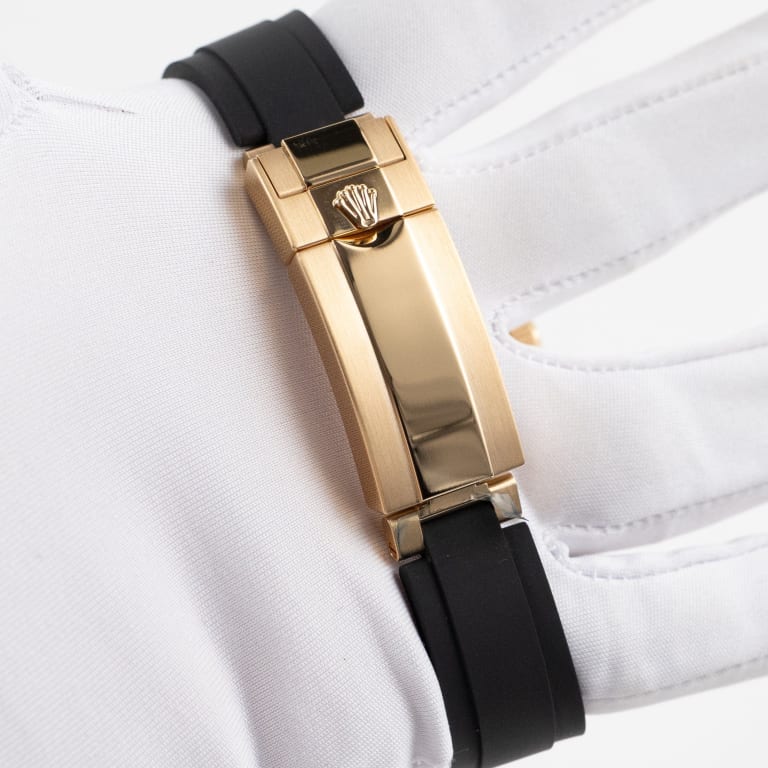Yacht-Master Yellow Gold Black Dial 42mm Product Image 9