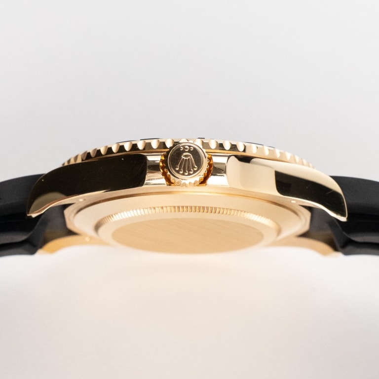 Yacht-Master Yellow Gold Black Dial 42mm Product Image 4