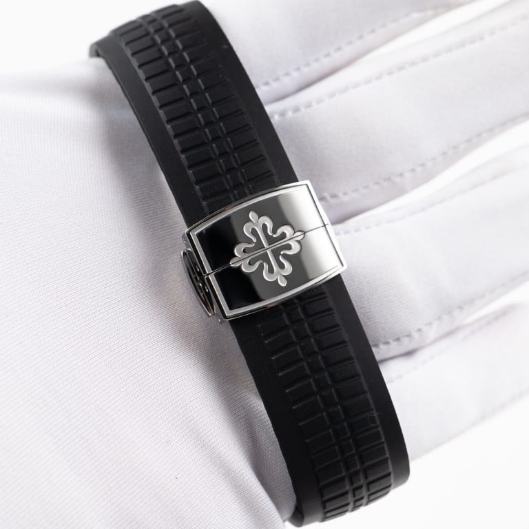 Aquanaut Travel Time Steel Black Dial 40mm Product Image 9