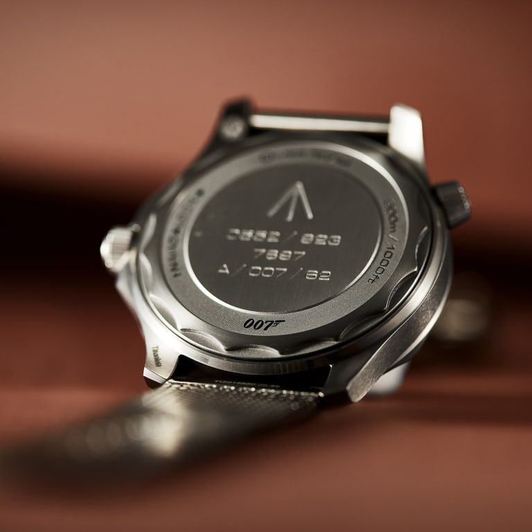 Seamaster Diver 300m 'No Time to Die' James Bond 42mm Product Image 8