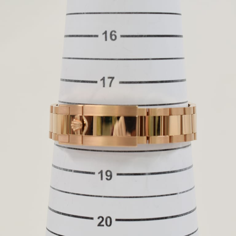 GMT-Master II "Rootbeer" Rose Gold Black Dial 40mm Product Image 8