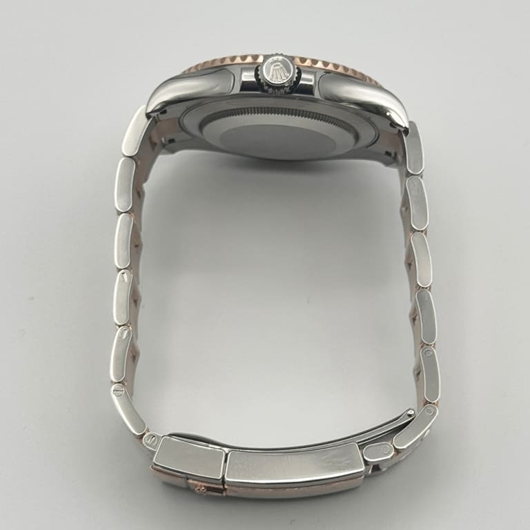 Yacht-Master Rose Gold & Steel Black Dial 40mm Product Image 3