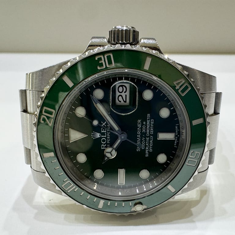 Submariner Date Steel Green Dial "Hulk" 40mm Product Image 2