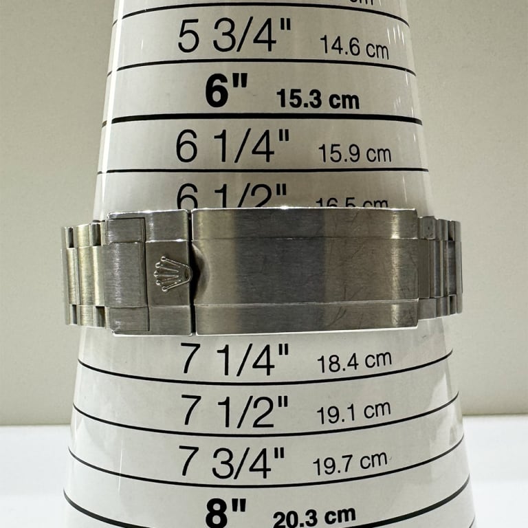 Submariner Date Steel Green Dial "Hulk" 40mm Product Image 8