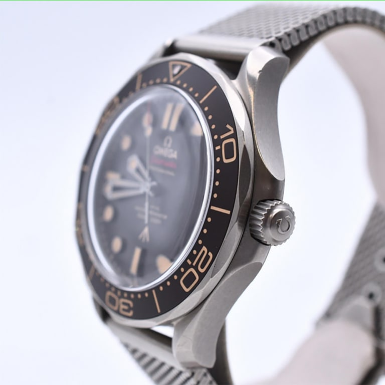 Seamaster Diver 300m 'No Time to Die' James Bond 42mm Product Image 3