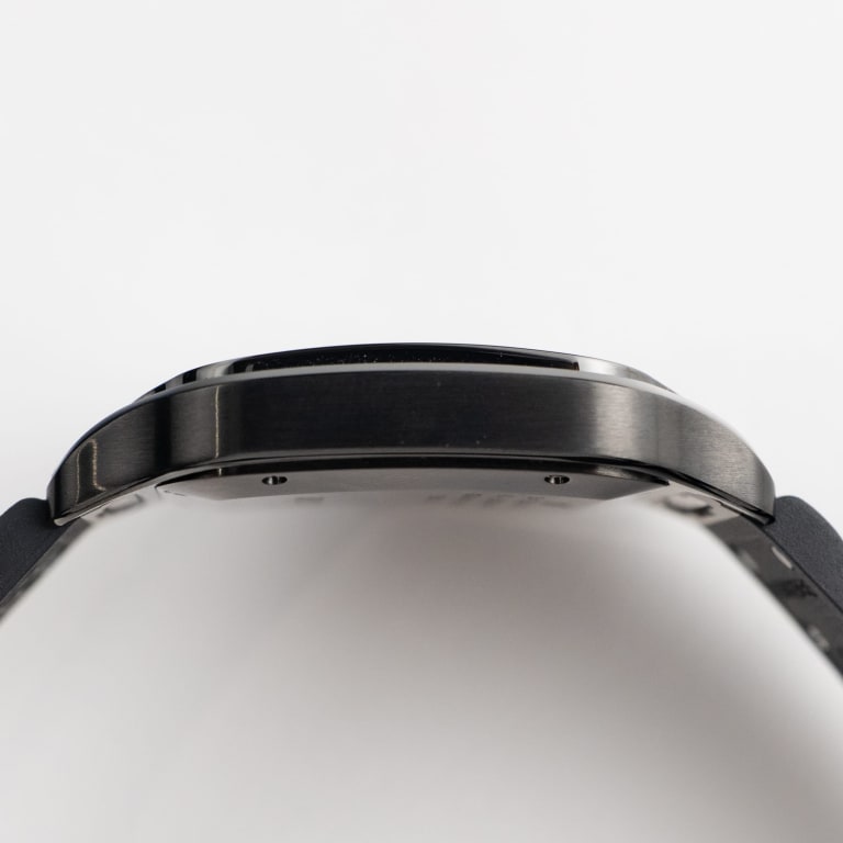 Santos de Cartier Steel Black Dial 39mm Product Image 4